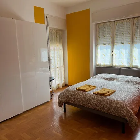Isola Flat Apartman Milánó